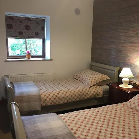 Woodvilla * Kilmore (Wexford)