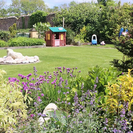 Woodvilla * Kilmore (Wexford)